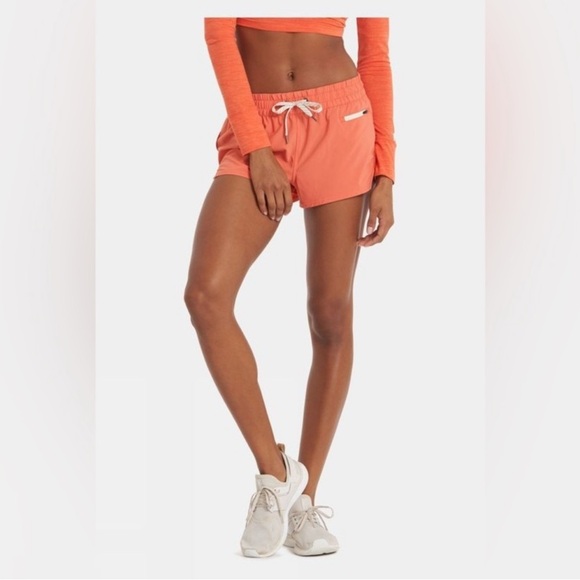 Short Vuori Clémentine grande femme doublé course randonnée gym yoga